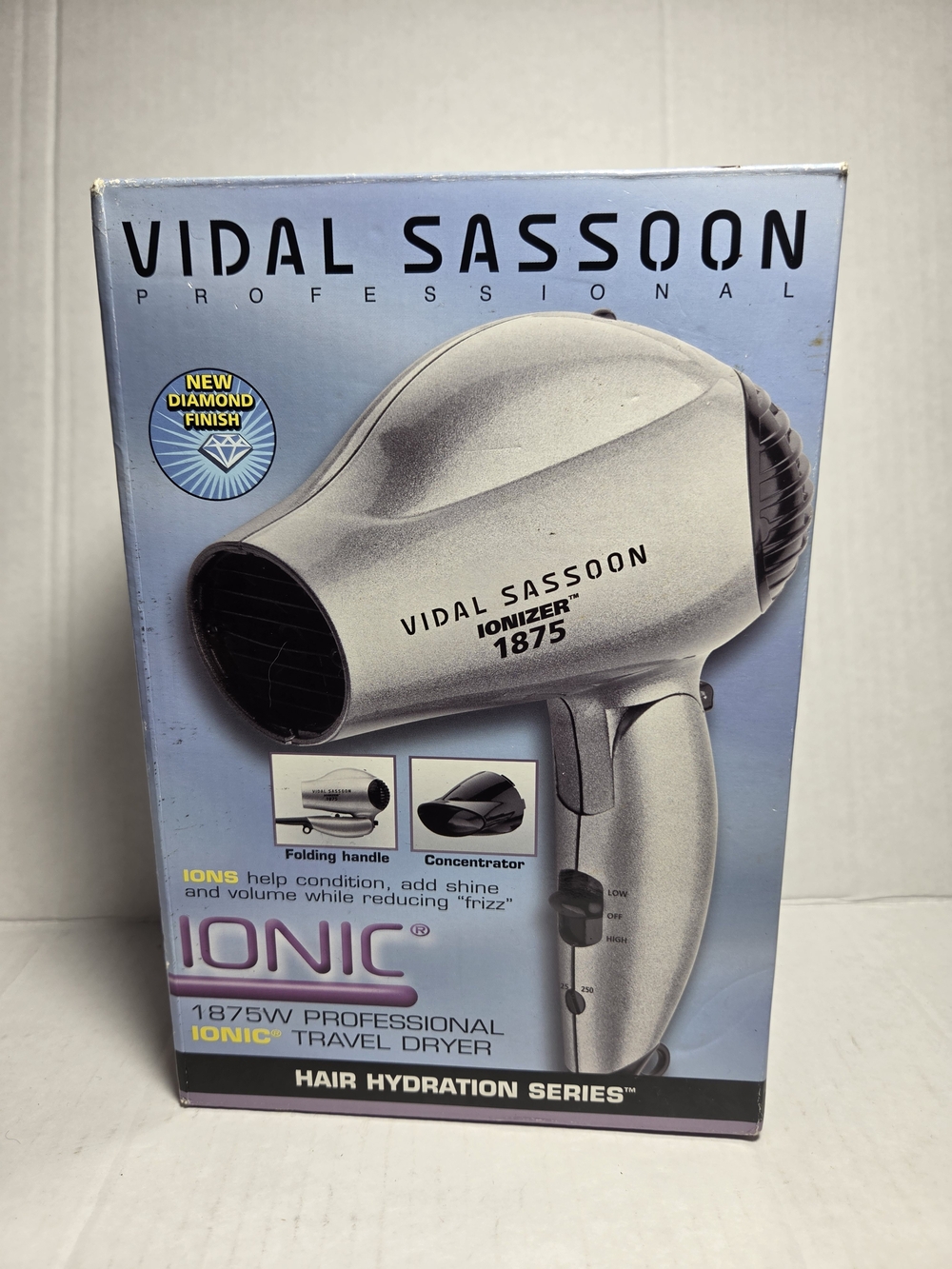 Vidal Sassoon VS784 1875W Travel Hair Dryer Ionic Dual Voltage Folding Handle